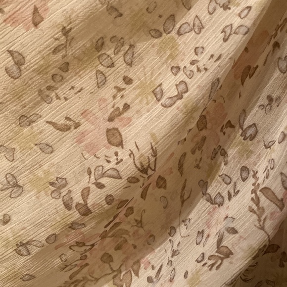 Suzy Shier Sheer Top - Picture 3 of 5